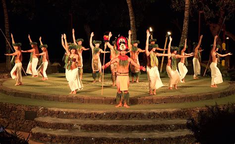 Lahaina's captivating magic show: A must-see experience